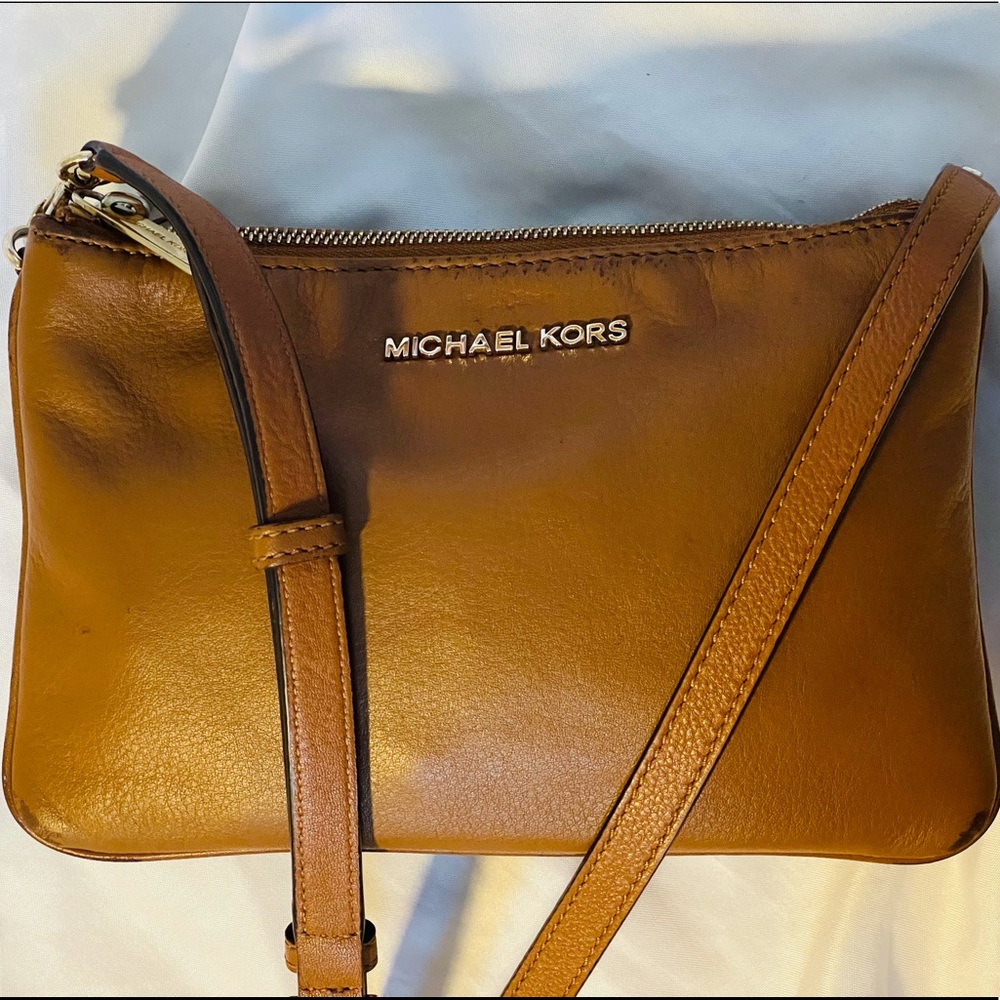 Michael Kors Triple Compartment Crossbody Bag